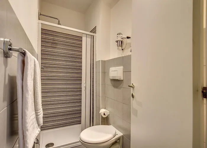 Enzo Luxury Casa de hóspedes 3*