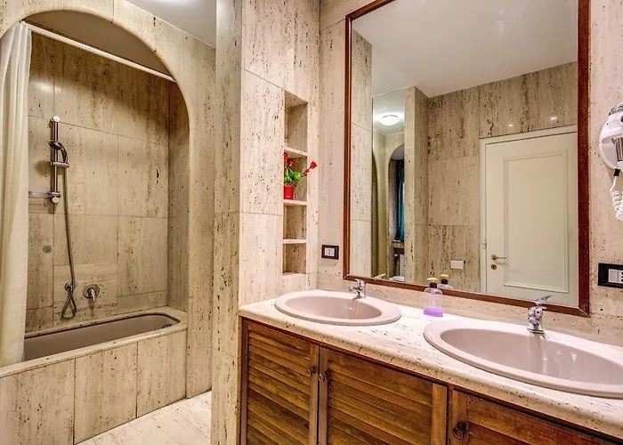 Enzo Luxury Casa de hóspedes 3*