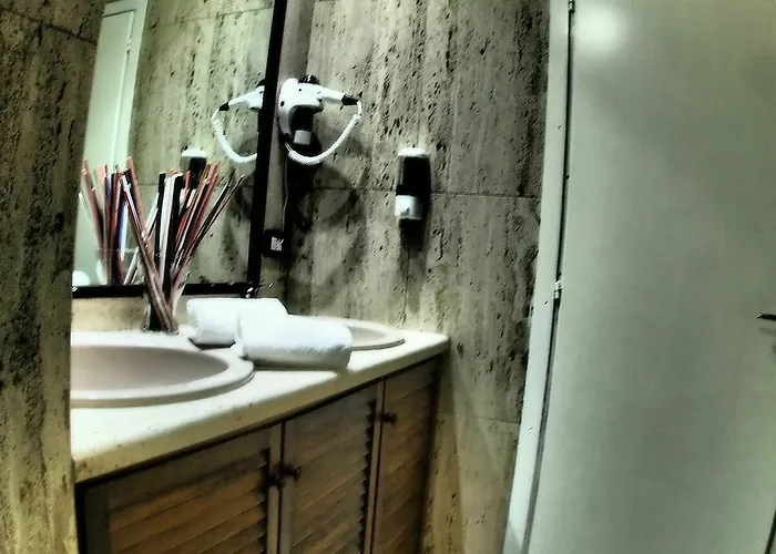 Enzo Luxury Casa de hóspedes 3*
